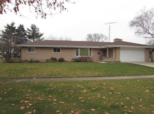 319 S Oakland Ave, Burlington, WI 53105