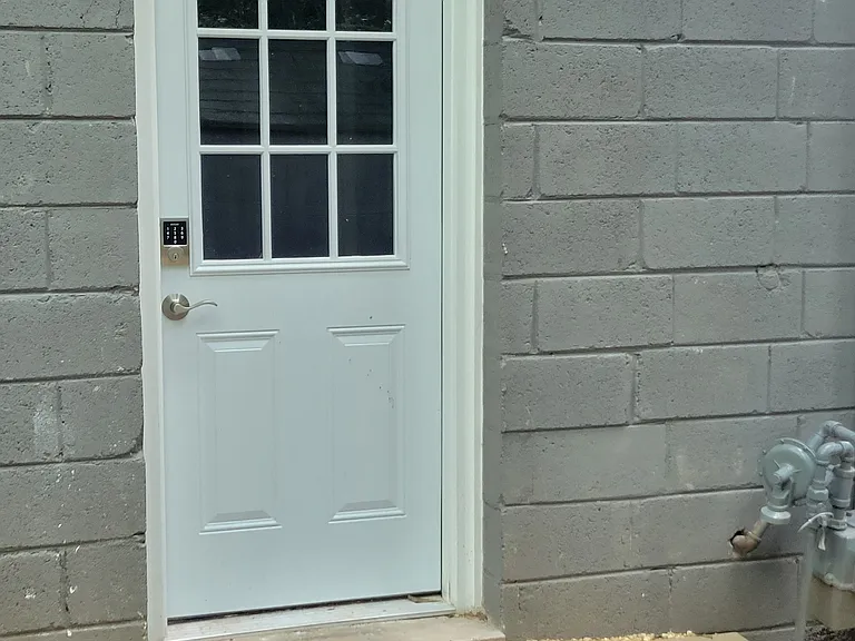 Ridgecrest Ln — Photo 5