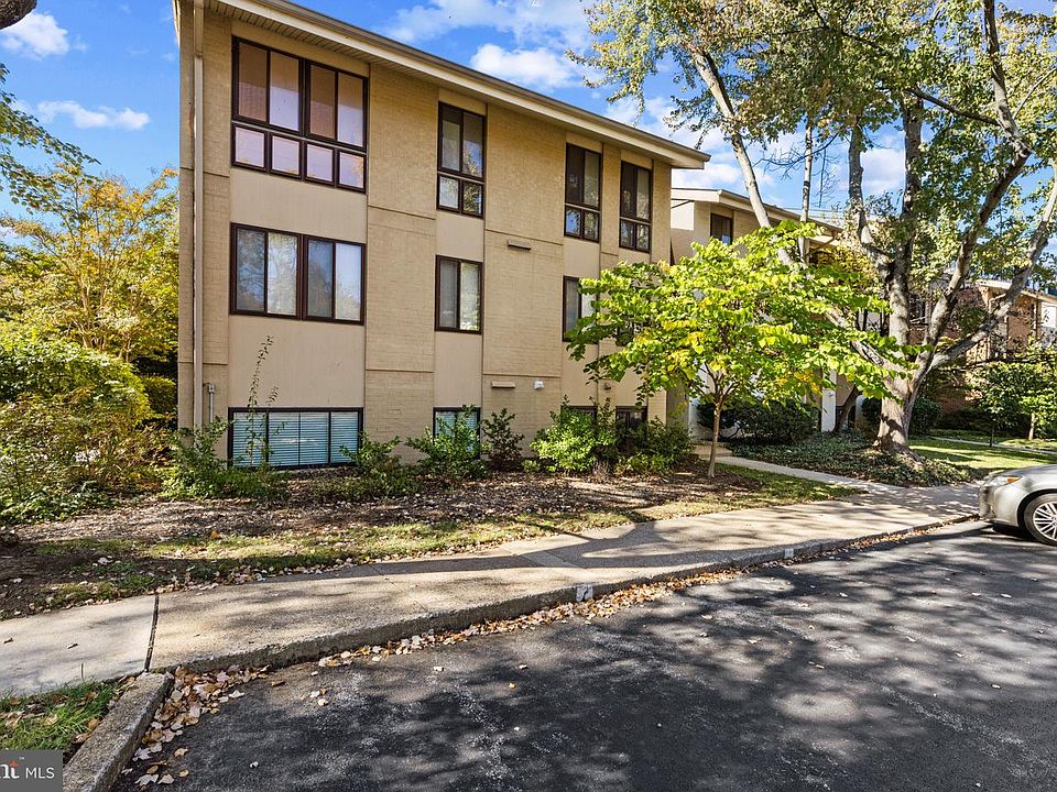 1st image of 23 Hamill Rd #23E
