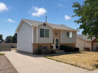 671 W 950 N, Clinton, UT 84015