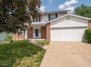 936 Blake Ct, Saint Peters, MO