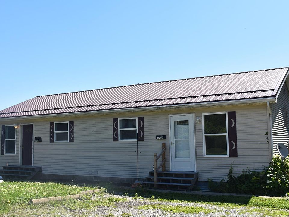 1st image of 142 Fair St