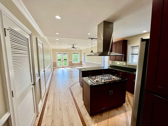 2nd image of 2851 N Ashland Ave #2N