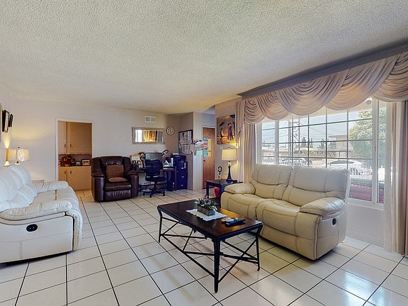 5th image of 14418 S Berendo Ave