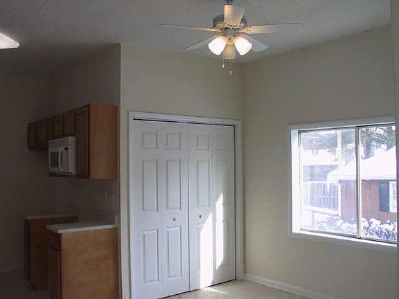 4th image of 1310 E Cherry St
