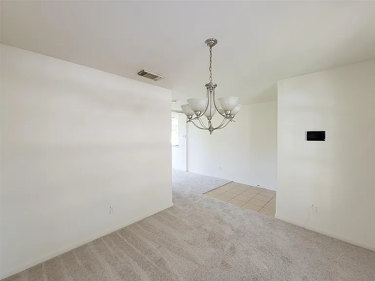 2322 Oxford Point Ln — Photo 10