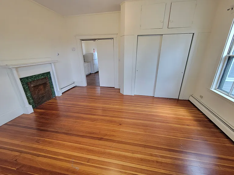 8 Sherwood St #1 — Photo 3