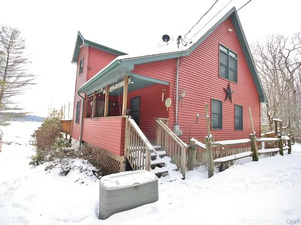 415 N Shore Drive, Wurtsboro, NY 12790