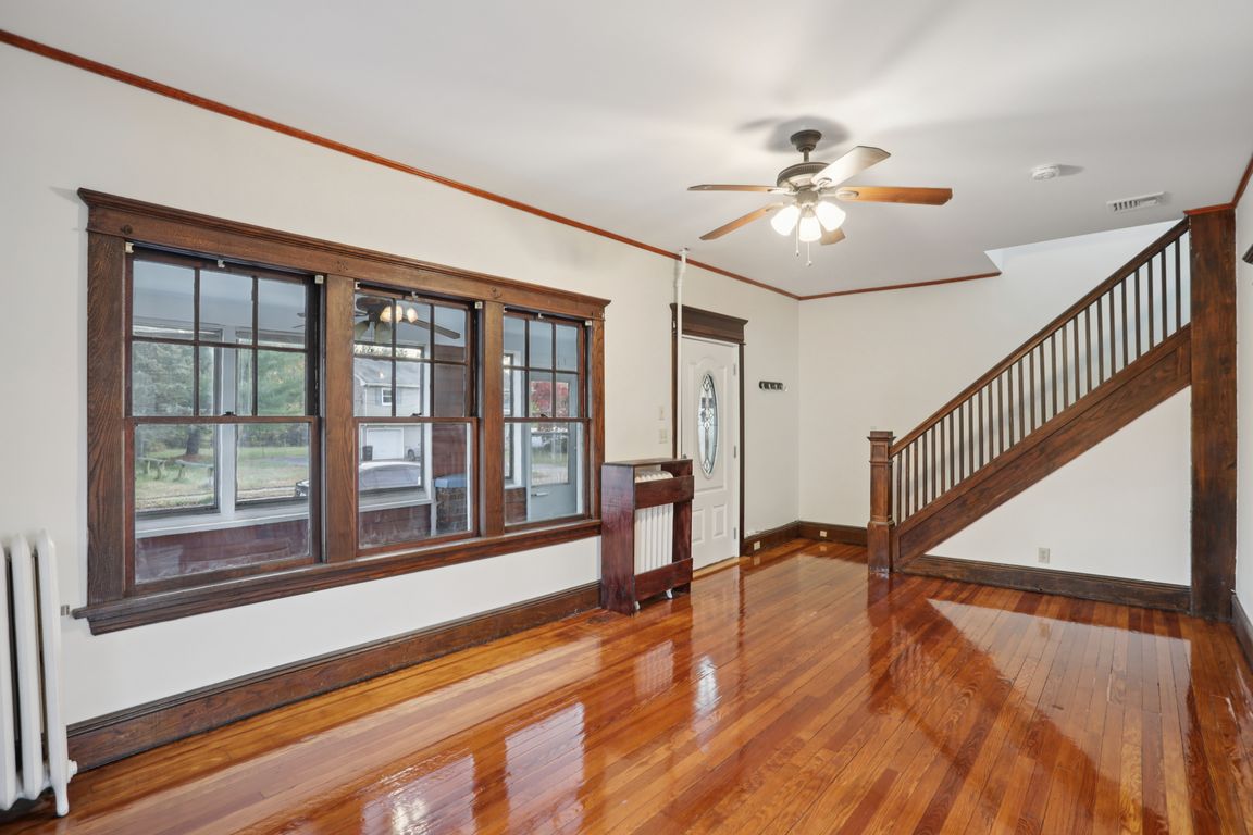 next background image