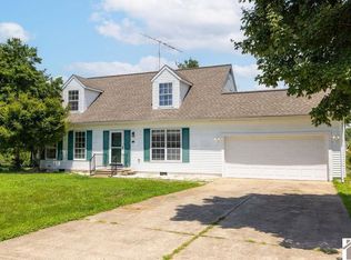 320 Fieldcrest Dr, Mayfield, KY 42066