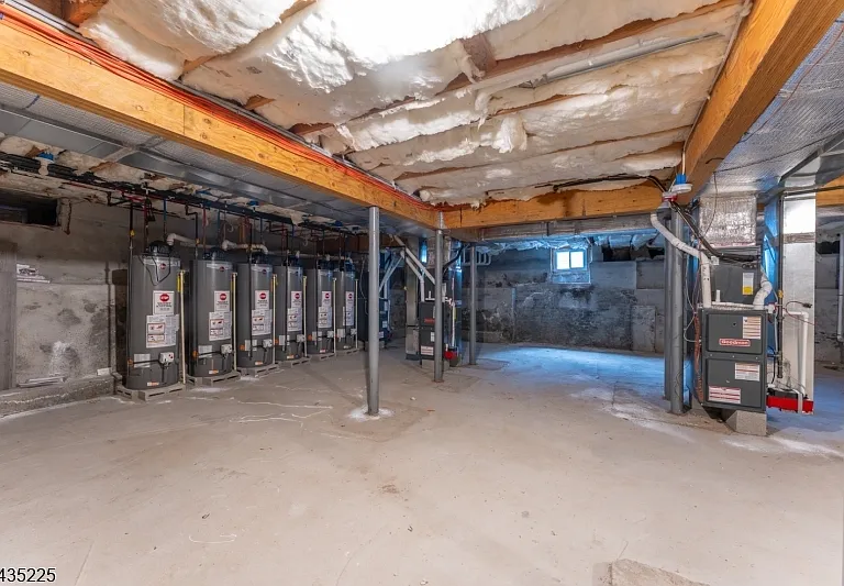 335 Henry St #3 — Photo 21