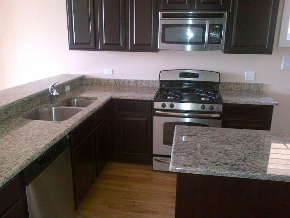 2nd image of 608 N May St APT 2