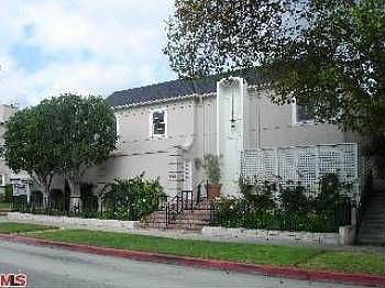 1st image of 328 S La Peer Dr
