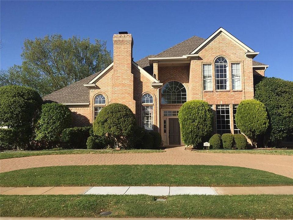 1st image of 4557 Charlemagne Dr