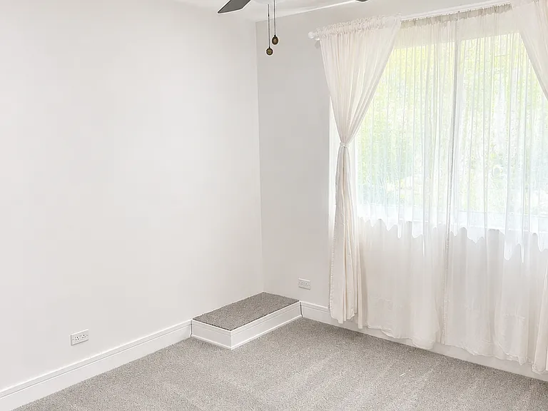 103 Brittany Dr — Photo 10