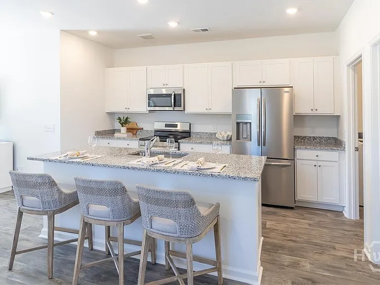 165 Bottlebrush Dr — Photo 5