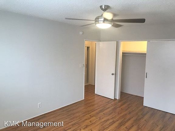 4th image of 1036 N Genesee Ave APT 06
