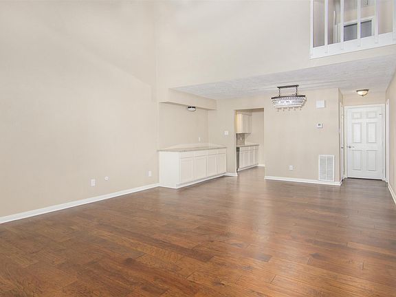 5th image of 58 Hideaway Dr
