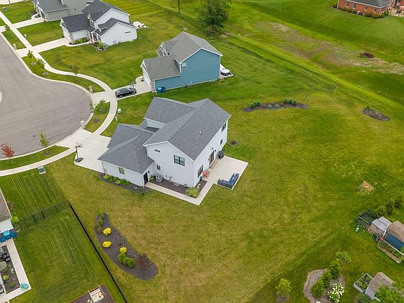 2nd image of 8892 Morning Crest Ct