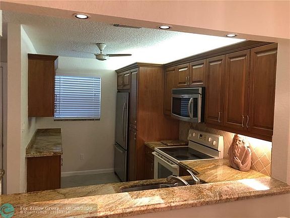 3rd image of 297 NW 36th Ave #297