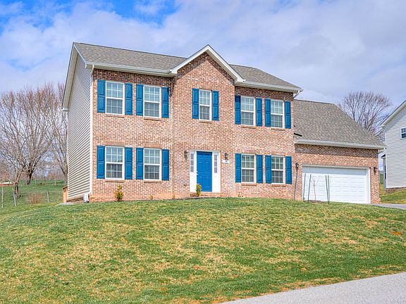 3rd image of 30 Siena Dr #67