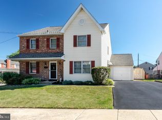 2345 Poplar Rd, Havertown, PA 19083