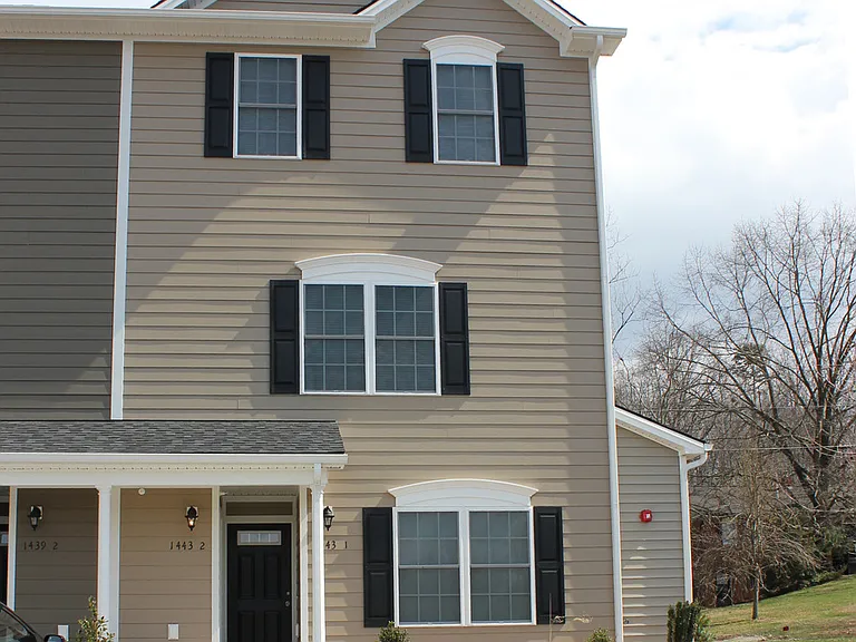 1395 Taylor Grove Ln #1 — Photo 1