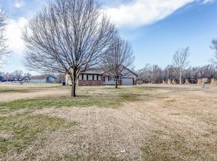 7831 S Hydraulic Ct, Haysville, KS 67060