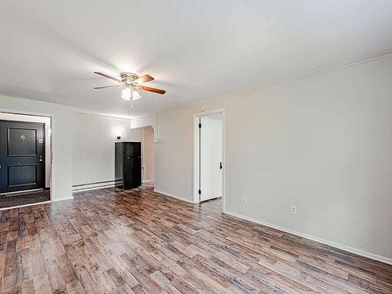 Palm Garden Apartments — Photo 8