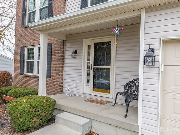 4th image of 67 Wellington Ct