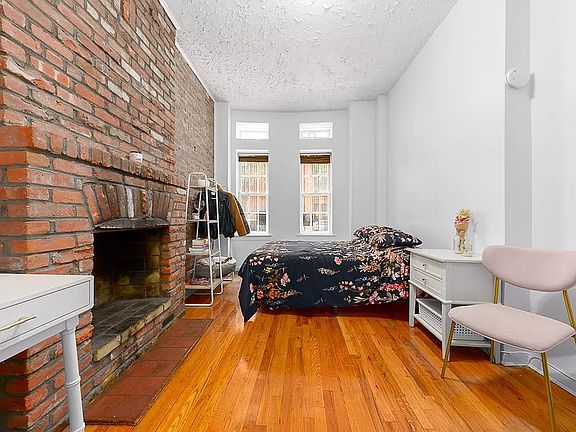 2nd image of 251 Kane St APT 1