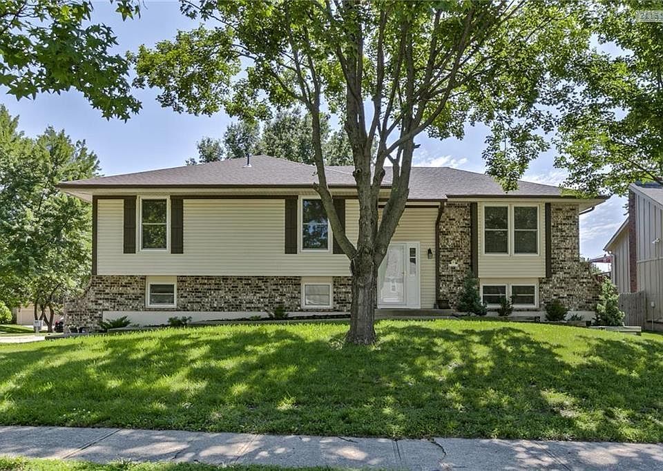1st image of 5829 Norton Ave