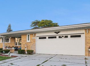 28672 Gail Dr, Warren, MI 48093
