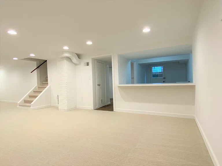 12258 1st Ave NW — Photo 25