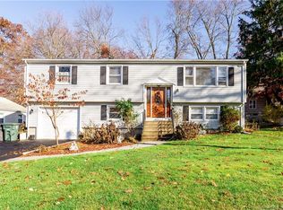 127 Long Island View Rd, Milford, CT 06460