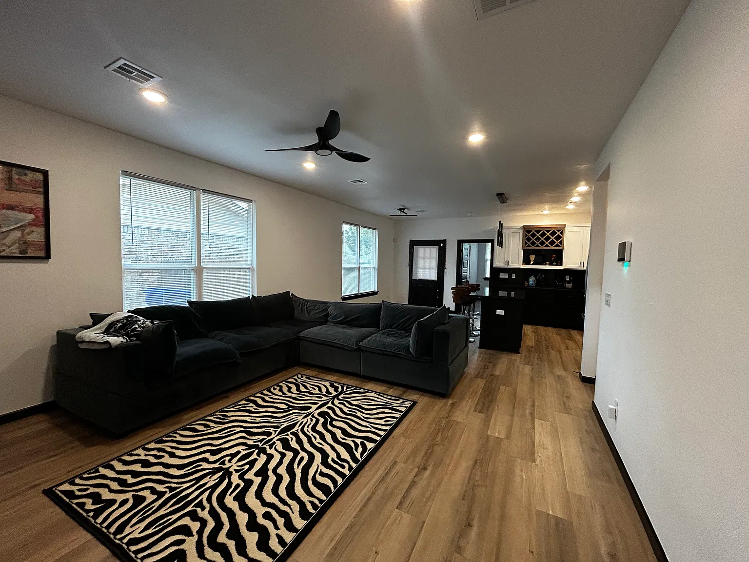 4 bed, 1422 sqft, $1,780 — Photo 3