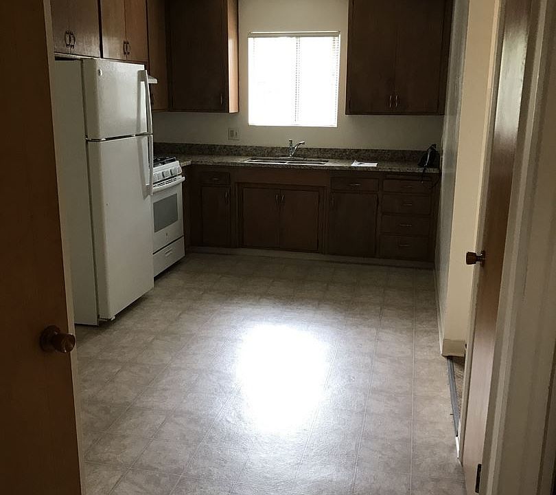 1st image of 800 24th Ave APT 12