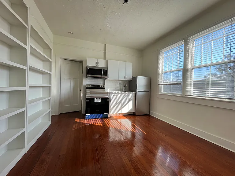 5821 Catina St — Photo 2