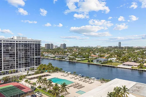 1965 S Ocean Dr #11E Photo 1
