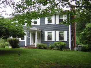 109 Scobie Pond Rd, Derry, NH 03038