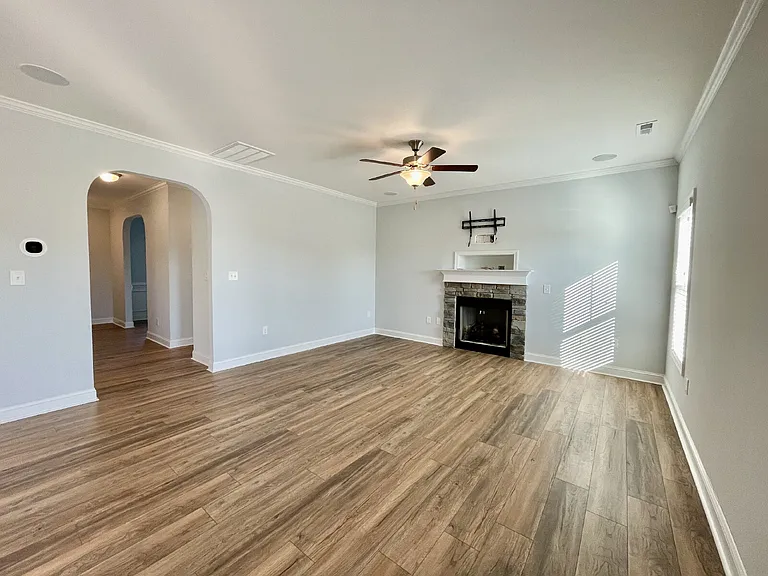 5137 Thruway Rd — Photo 27