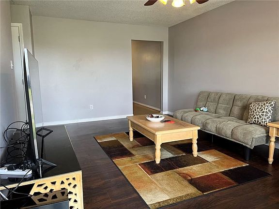 4th image of 4504 Bayou Des Familles Dr