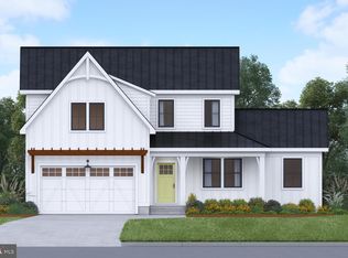 608 Stonewall Ave, Middleburg, VA 20117