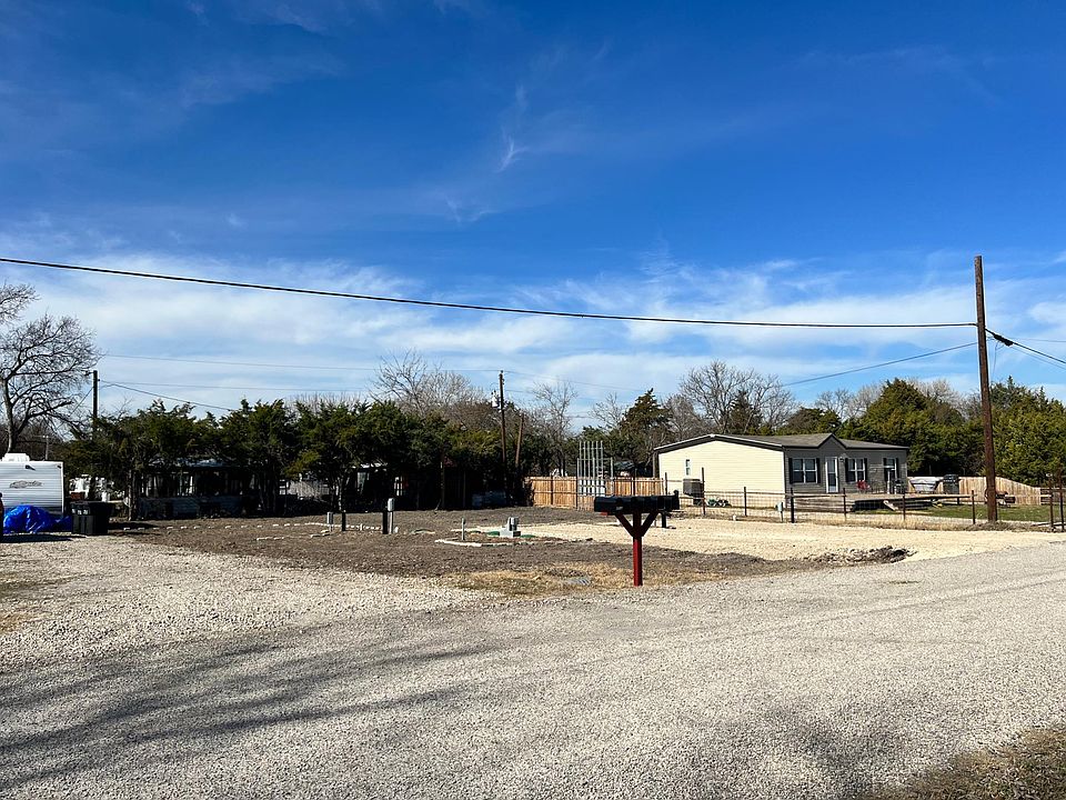 1st image of 5714 County Road 919 #4