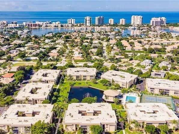 788 Park Shore DR #H15, NAPLES, FL 34103