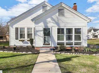 107 Cannon Ave, Fountain Inn, SC 29644