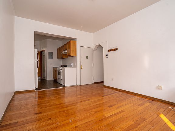 2nd image of 59 Ten Eyck St #3RZ