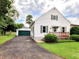 505 N Howard St, Harvard, IL 60033