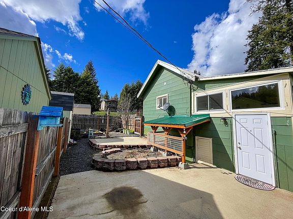 3rd image of 2037 Saint Maries Ave