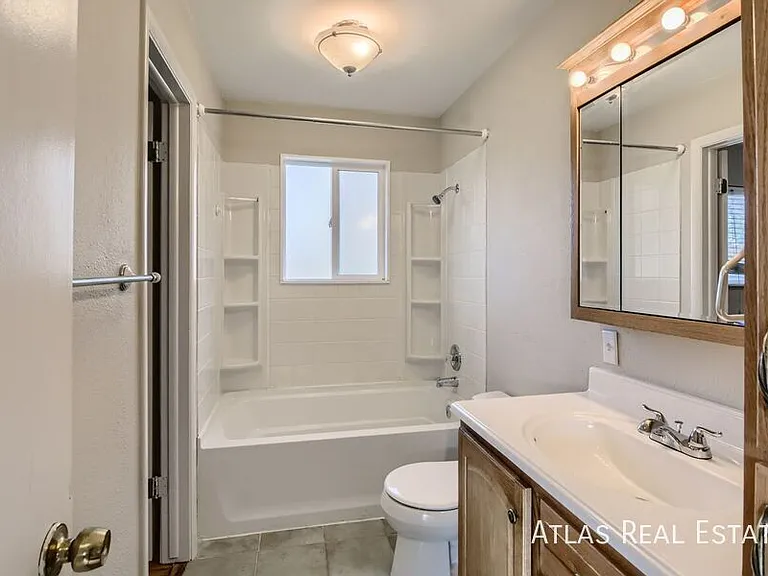 110 Tulane St — Photo 5